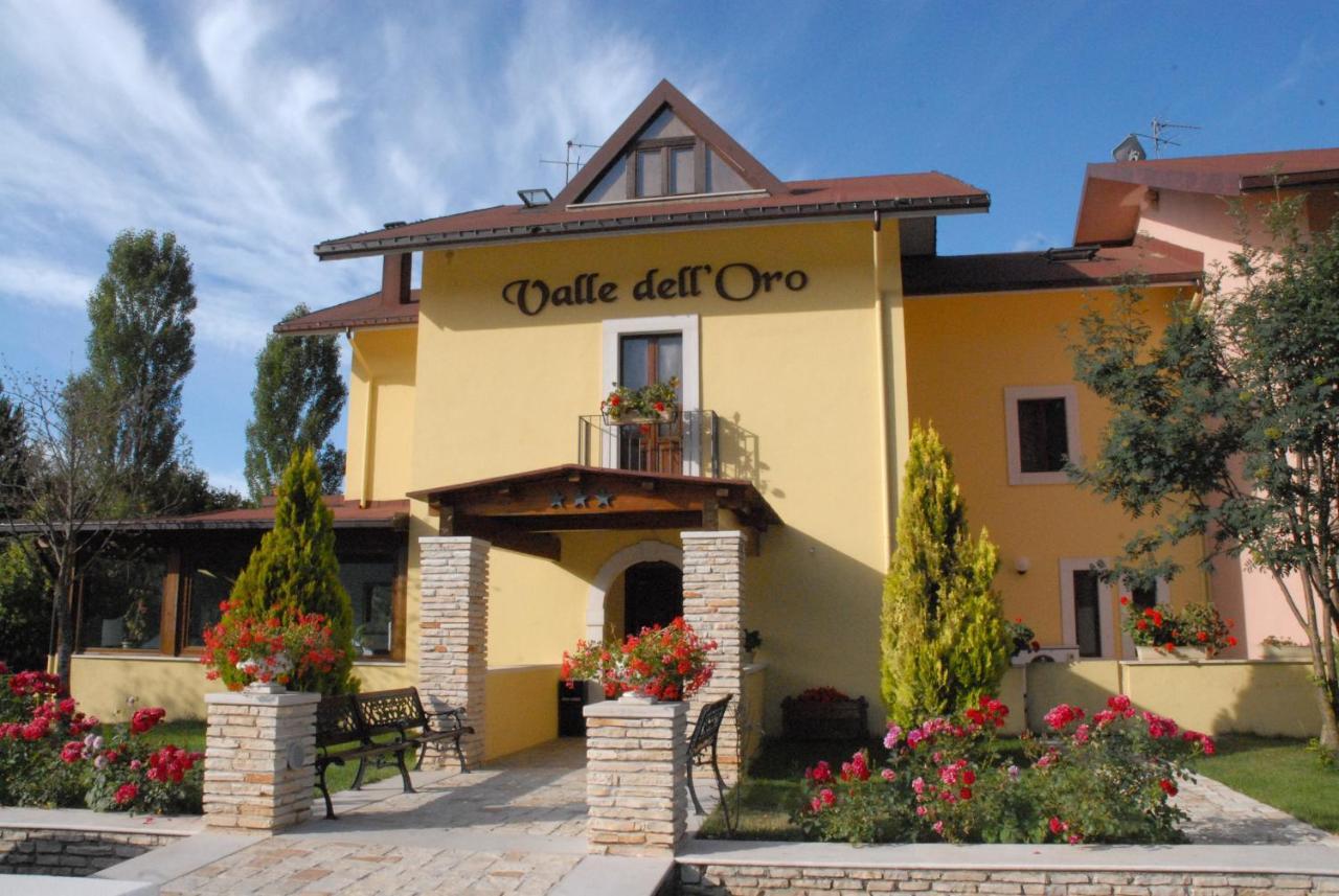 Hotel Valle Dell' Oro Pescasseroli Exterior photo